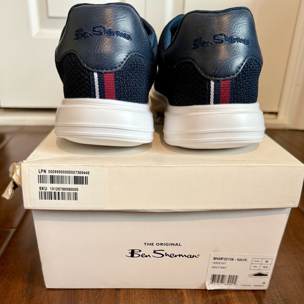 Ben Sherman Hardie Knit Sneakers NWOT 10.5 Navy